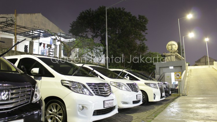 Sewa Mobil Alphard Vellfire Transformer Antapani Kulon - Antapani