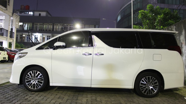Sewa Mobil Mewah Alphard Vellfire Transformer di Cibaduyut - Bojongloa Kidul