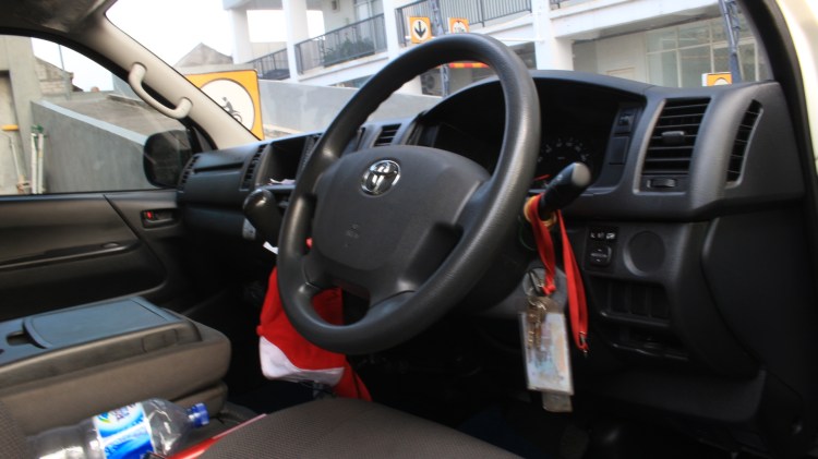 queen rental jakarta