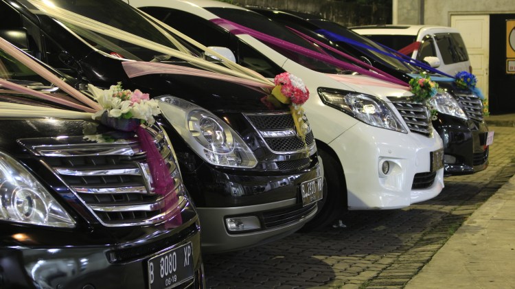 sewa wedding car bekasi
