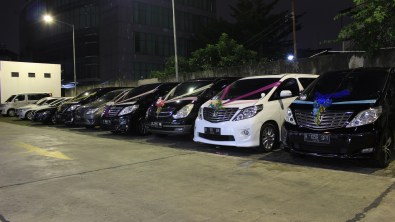 sewa mobil pengantin mewah alphard vellfire hyundai jakarta pusat