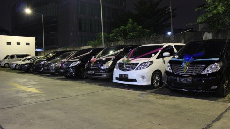 sewa mobil pengantin mewah alphard vellfire hyundai jakarta pusat
