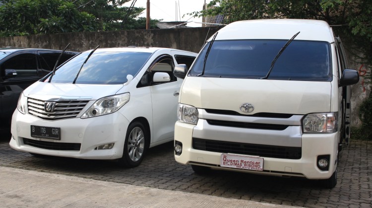 sewa hiace di kemayoran