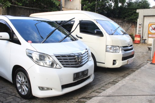 sewa hiace bandung