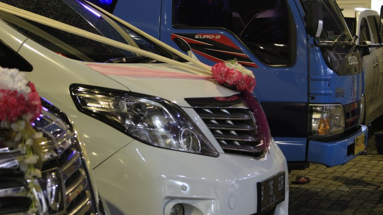 sewa elf jakarta utara