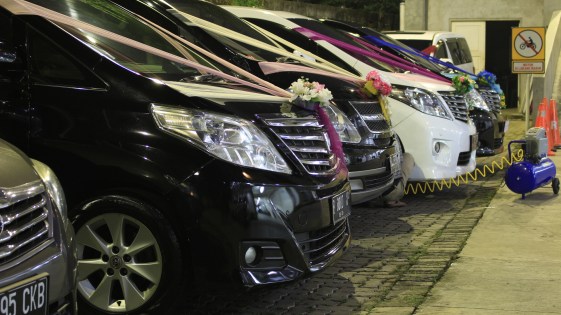 sewa wedding car cinere